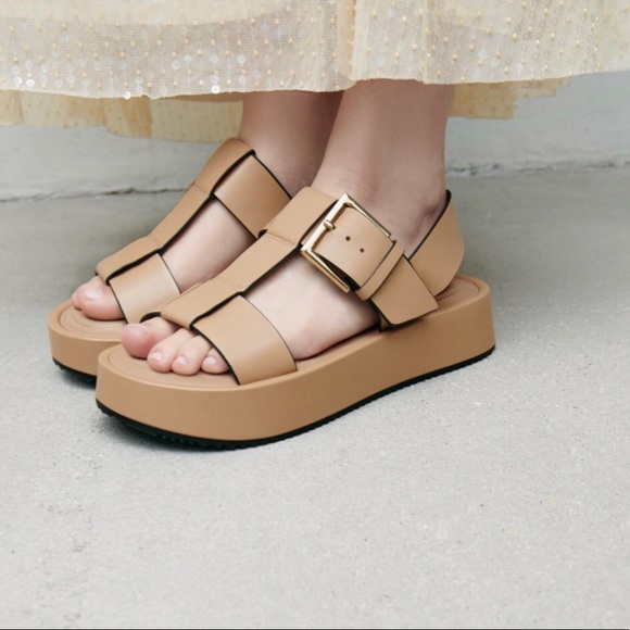 Zara Leather Platform Sandals in Beige Size 8 US